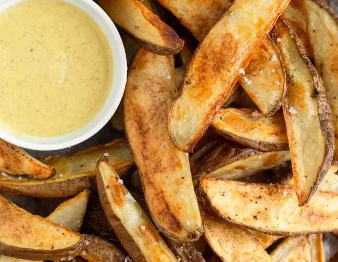 Cuñas de patata asadas crujientes caseras