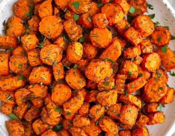 Zanahorias asadas en la freidora de aire (veganas)